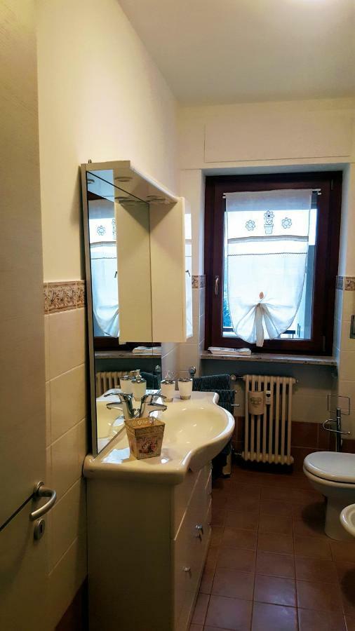 Casa Della Nonna: Cozy Stay with Free Parking and Self Check-In Aosta Exterior photo